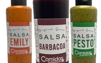 Comidas Populares presenta los nuevos envases para sus salsas, biberones cilíndricos con etiqueta full wrap